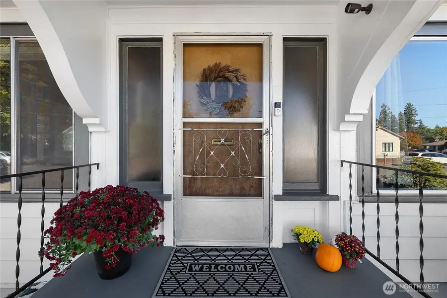 509 Bates Street Se, Tumwater, WA 98501 - Image #2