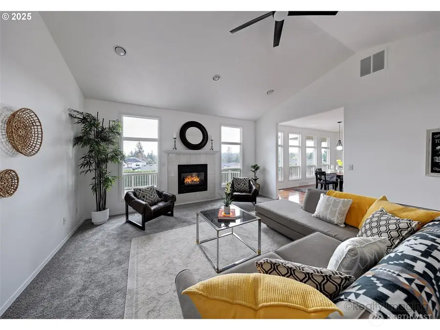 1003 E Southview Heights Drive, La Center, WA 98629 - Image #3