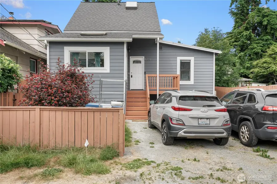 8739 17th Avenue Nw, Seattle, WA 98117 - Image #3
