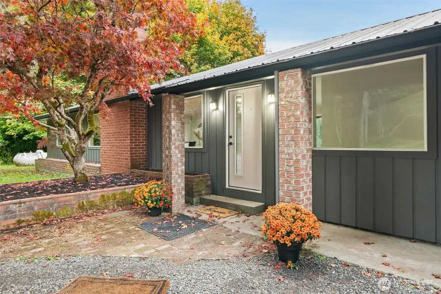 27582 State Highway 104 Ne, Kingston, WA 98346 - Image #3