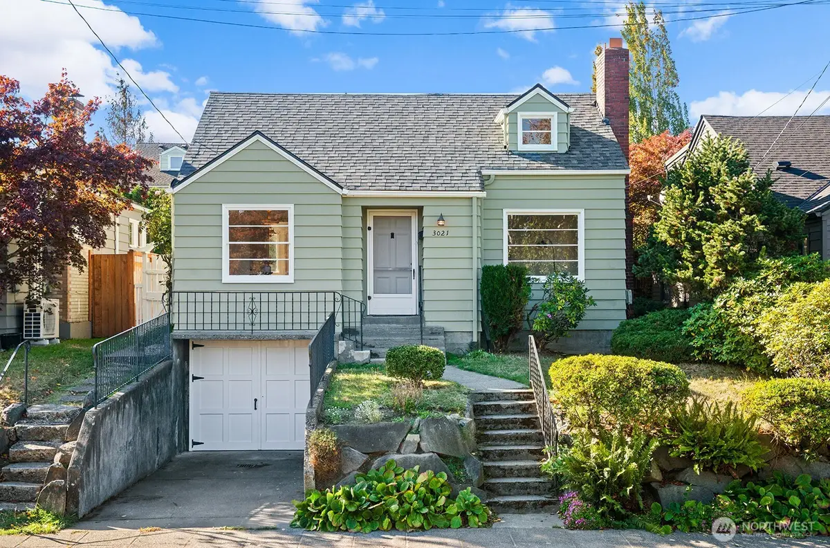 3021 37th Avenue Sw, Seattle, WA 98126 - Image #1
