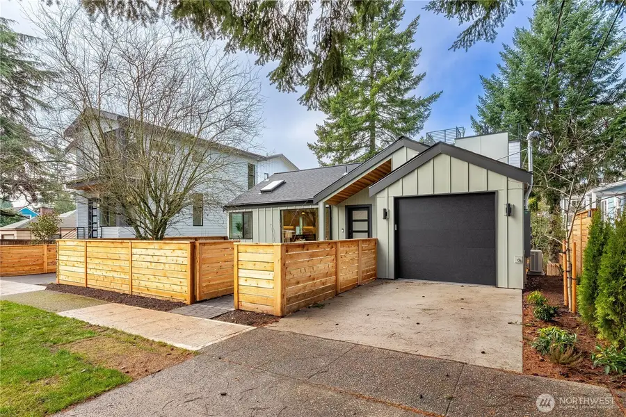 7341 21st Avenue Ne #B, Seattle, WA 98115 - Image #2