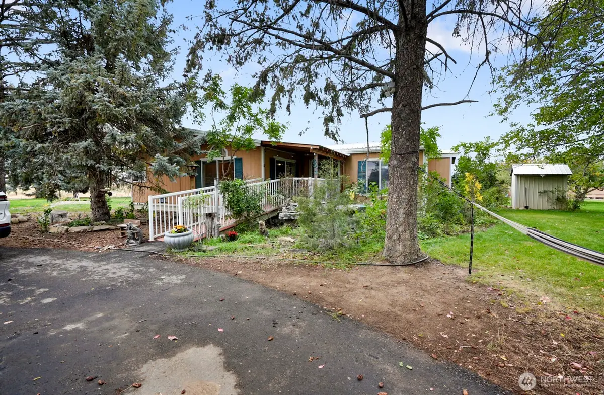 284 NE 18.8, Soap Lake, WA 98851 - Image #1