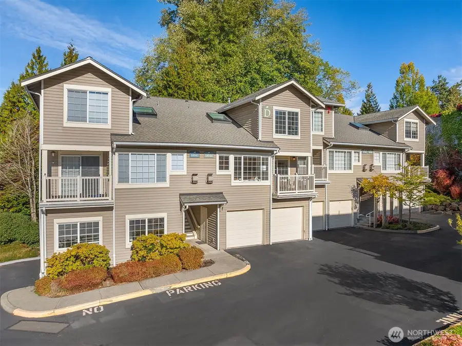 18544 NE 57th Street, Redmond, WA 98052 - Image #2