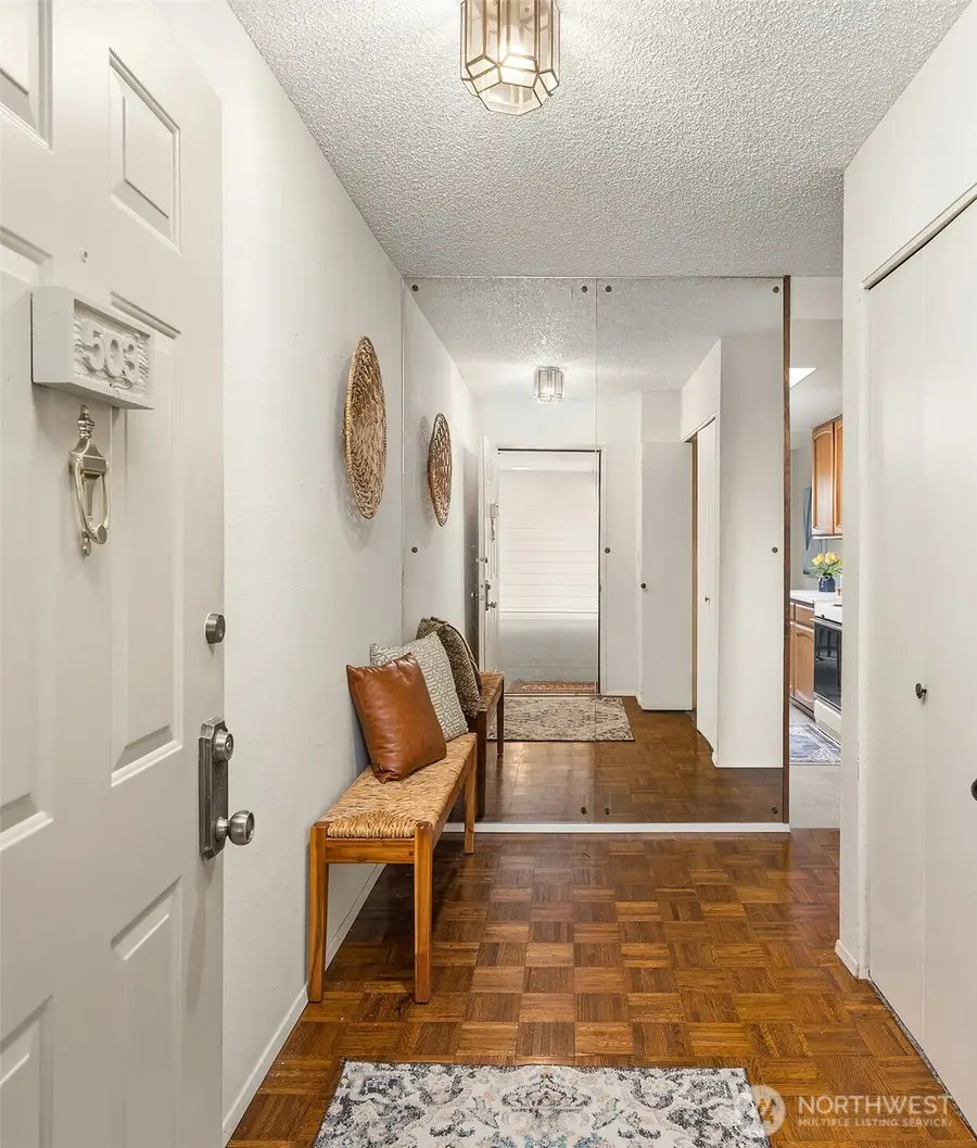 9710 5th Avenue Ne #503, Seattle, WA 98115 - Image #2