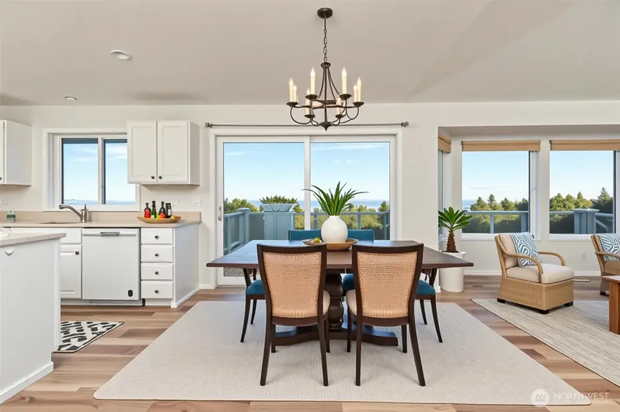 1535 Watkins Dr, Camano Island, WA 98282 - Image #2