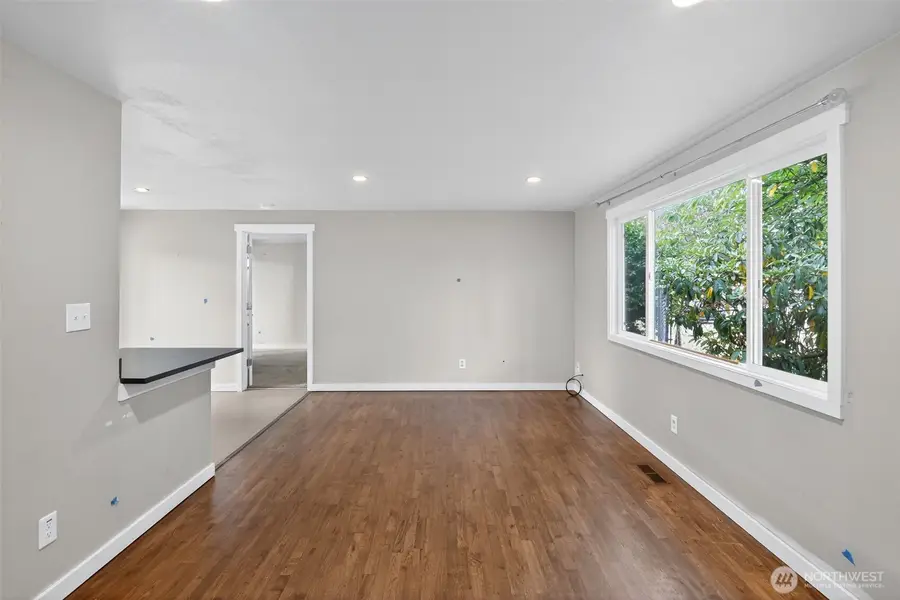 30548 5th Avenue Sw, Federal Way, WA 98023 - Image #3