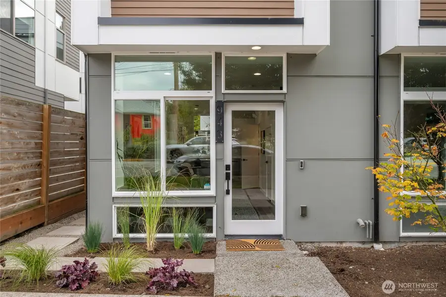 943 NW 56th Street, Seattle, WA 98107 - Image #2
