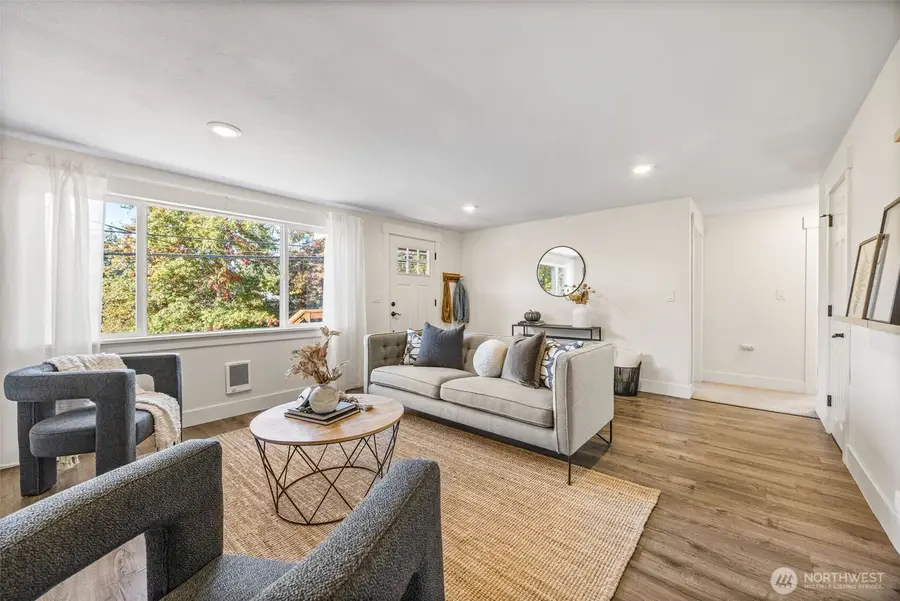 5026 48th Avenue S, Seattle, WA 98118 - Image #3