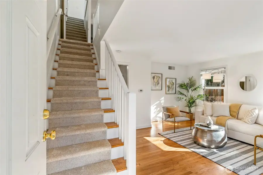 3034 31st Avenue W #A, Seattle, WA 98199 - Image #2