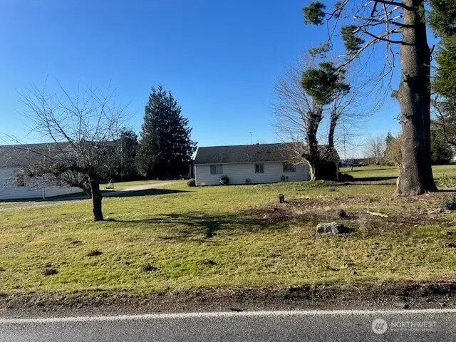 8885 Line Rd, Lynden, WA 98264 - #3