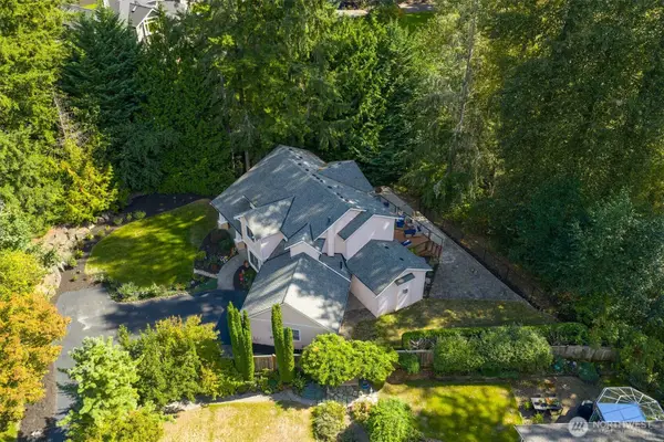 2016 236th Avenue Se, Sammamish, WA 98075