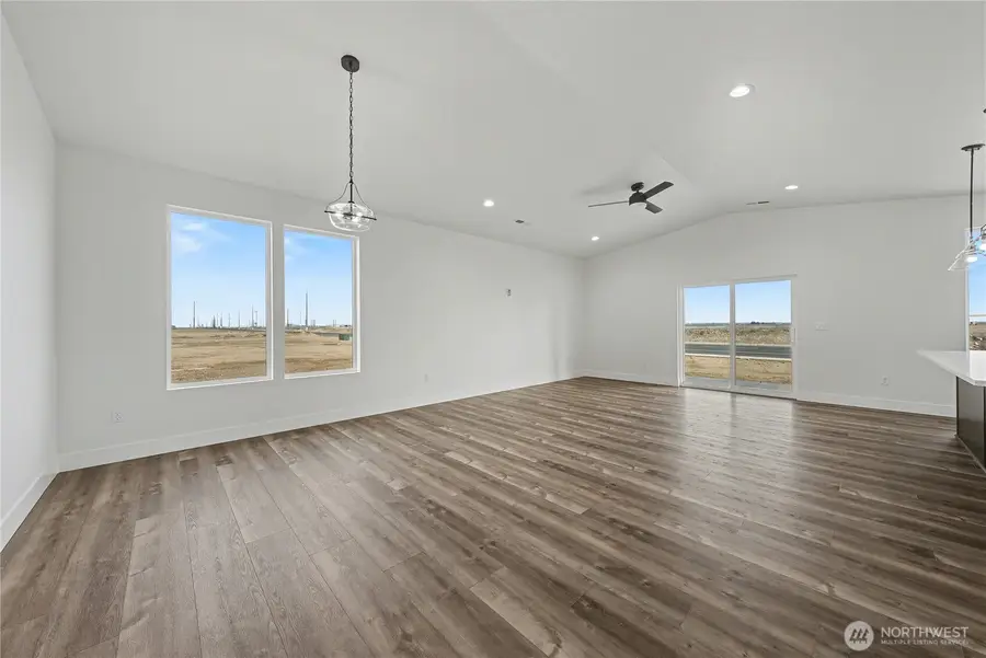 1252 13th Avenue, Othello, WA 99344 - #3