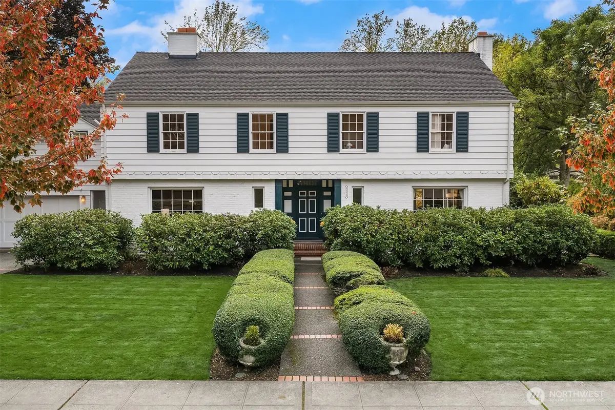 5525 NE Penrith Road, Seattle, WA 98105 - Image #1