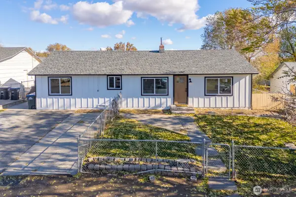 415 N Earl Road, Moses Lake, WA 98837