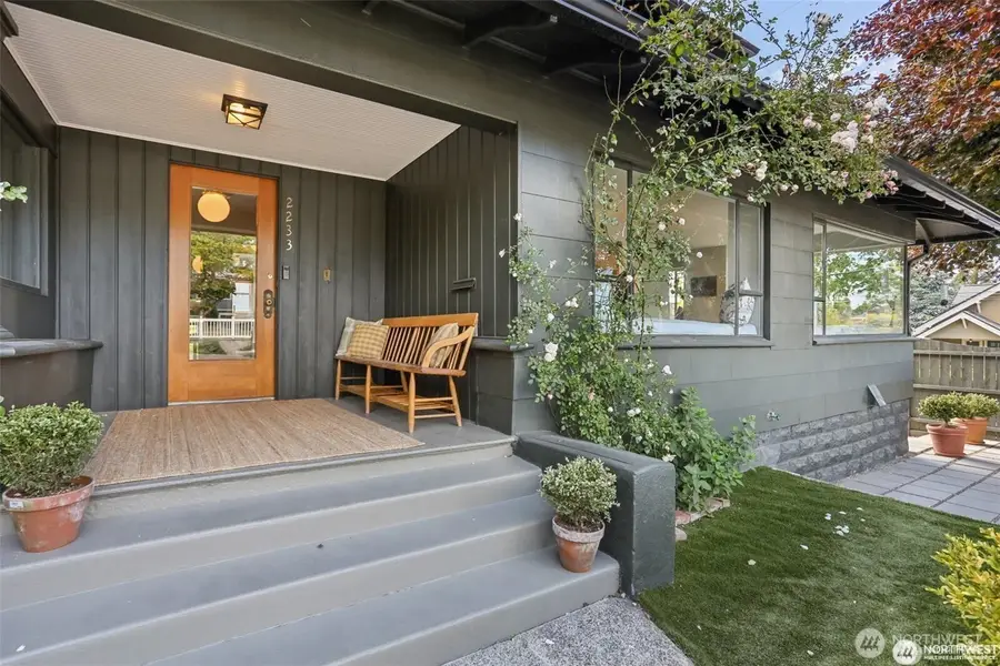 2233 2nd Avenue W, Seattle, WA 98119 - Image #3