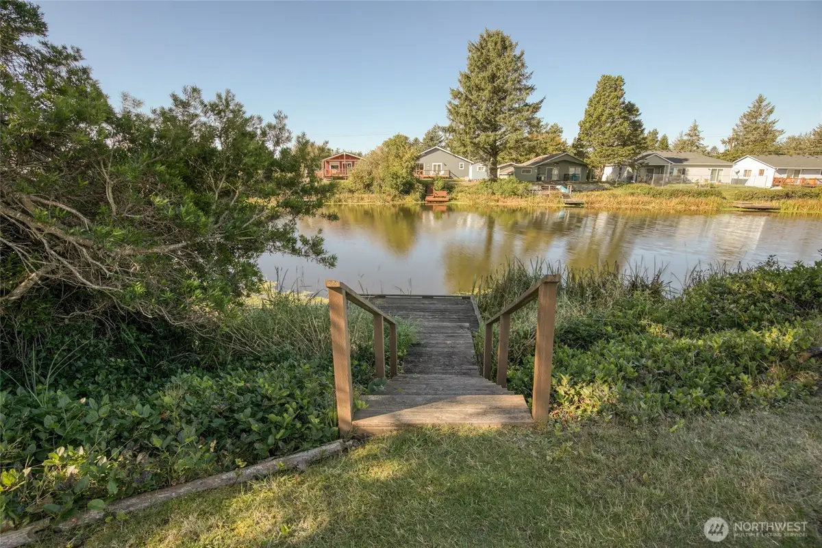 209 Canal Drive Se, Ocean Shores, WA 98569 - Image #1