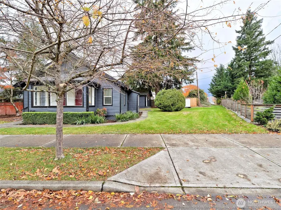 8568 Falls Avenue Se, Snoqualmie, WA 98065 - Image #3
