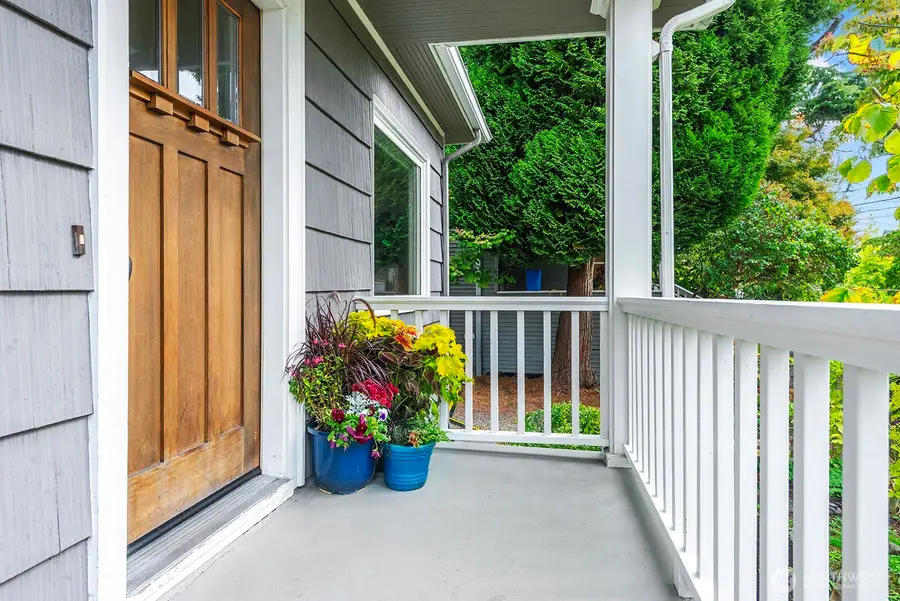 522 NE 81st Street, Seattle, WA 98115 - Image #2