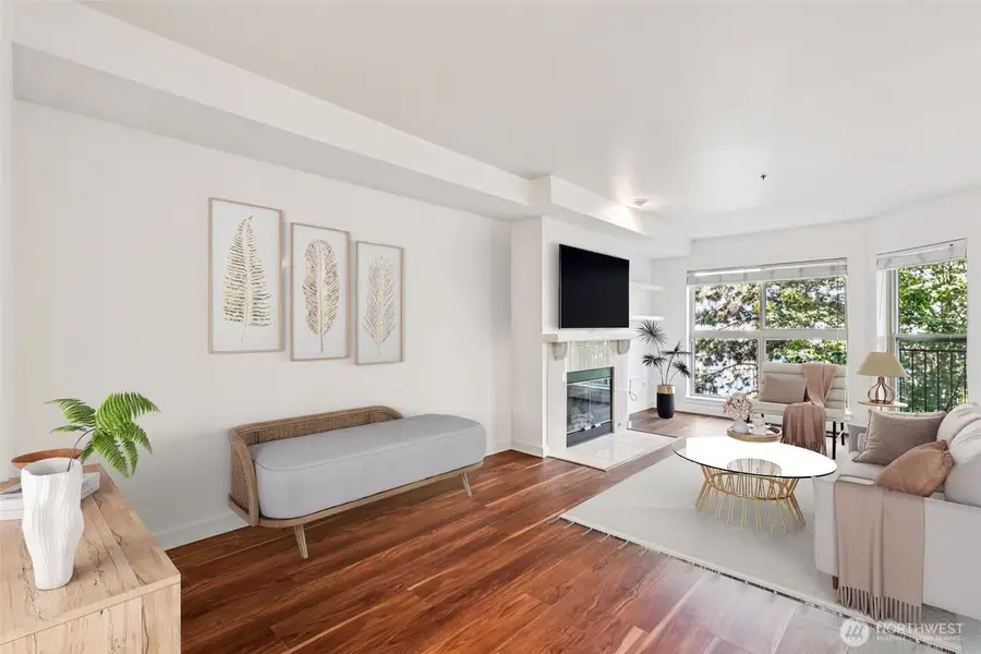 1425 Dexter Avenue N #611, Seattle, WA 98109 - Image #2