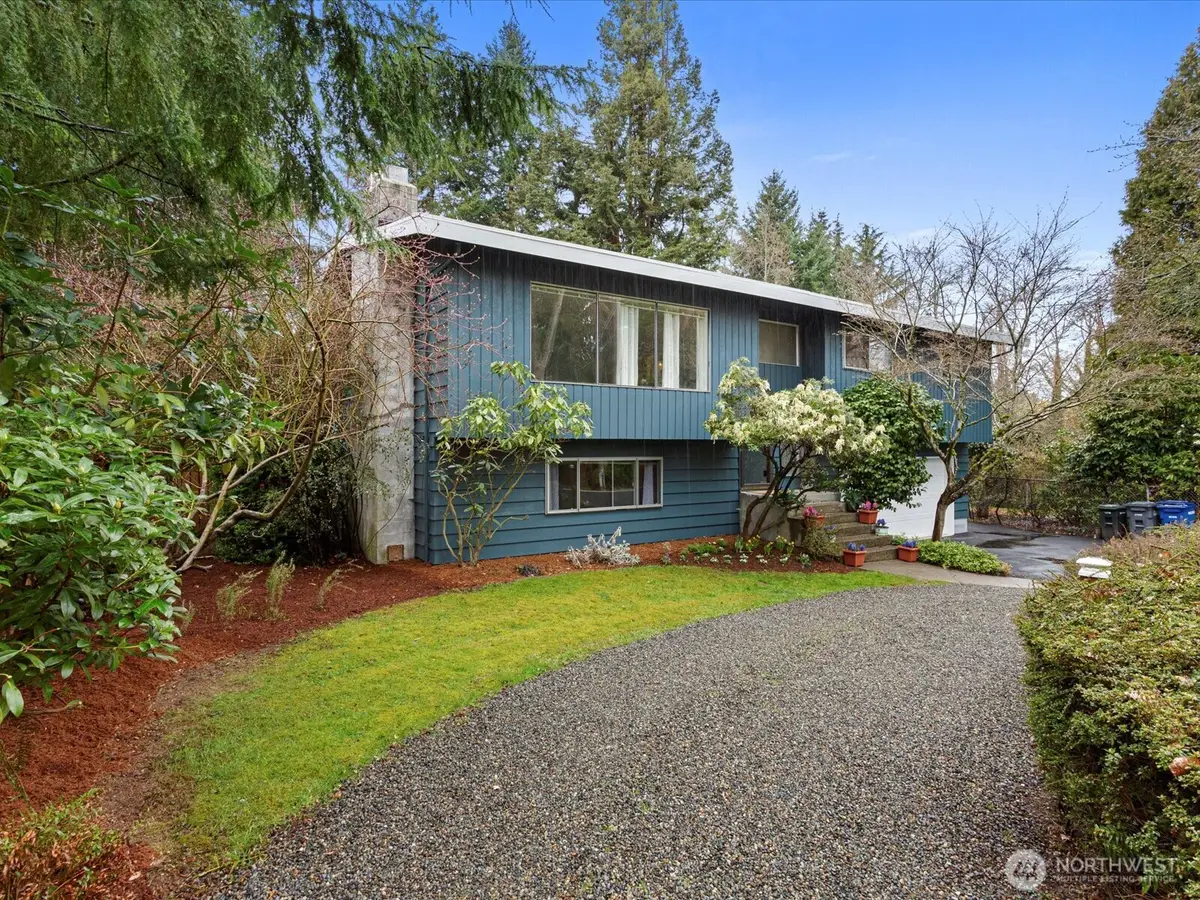 16445 Ambaum Boulevard S, Burien, WA 98148 - Image #1