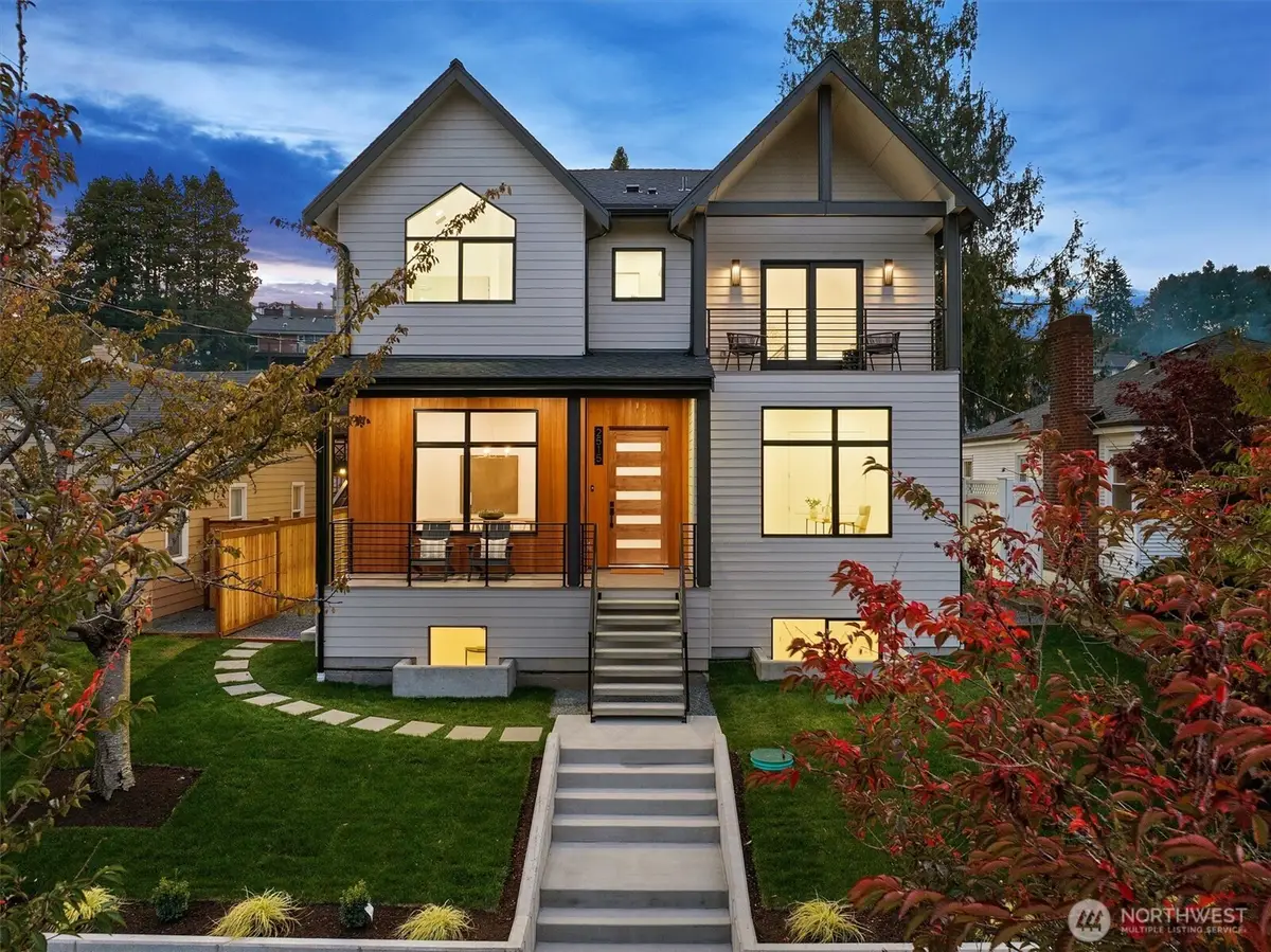 2515 35th Avenue W, Seattle, WA 98199 - #1