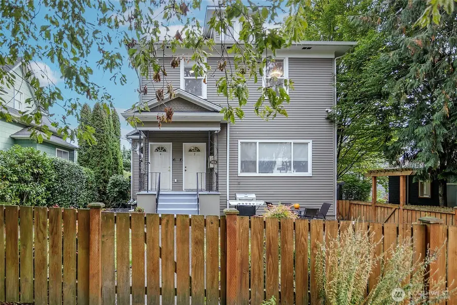 3624 Whitman Avenue N #4, Seattle, WA 98103 - Image #2