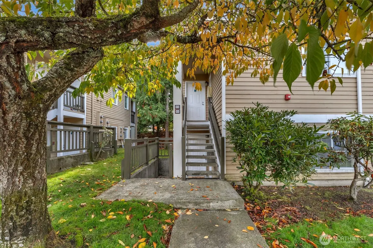 5300 Harbour Pointe Boulevard #307A, Mukilteo, WA 98275 - Image #1