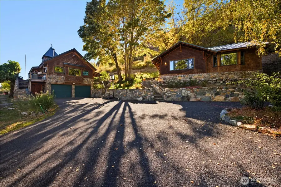 16495 S Lakeshore Road, Chelan, WA 98816 - Image #2