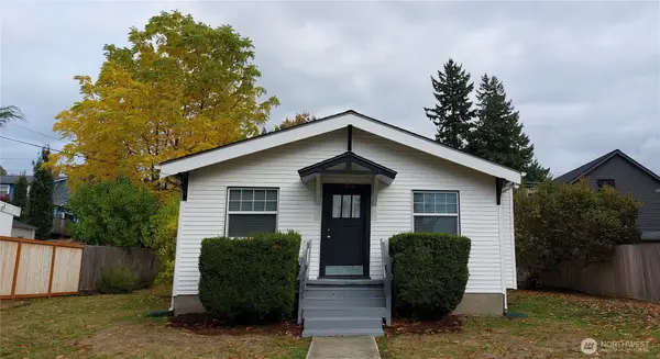 11044 1st Avenue Nw, Seattle, WA 98177