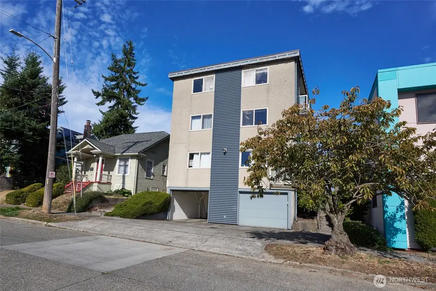 812 N 42nd Street #301, Seattle, WA 98103 - Image #2