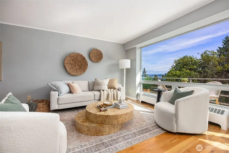 530 W Olympic Place #406, Seattle, WA 98119 - Image #3