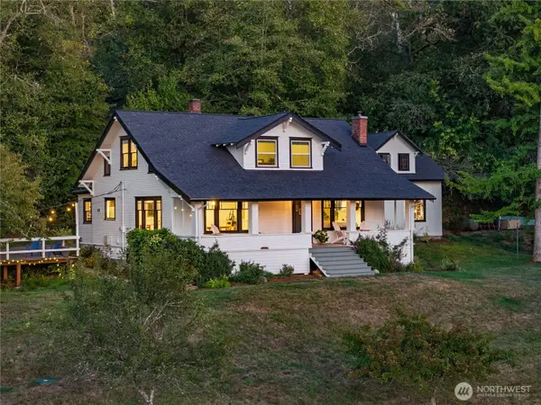 16832 Mcintyre Road Sw, Vashon, WA 98070