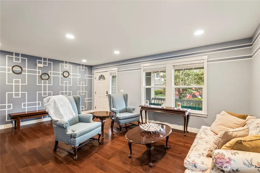 22538 NE 96th Street, Redmond, WA 98053 - Image #3