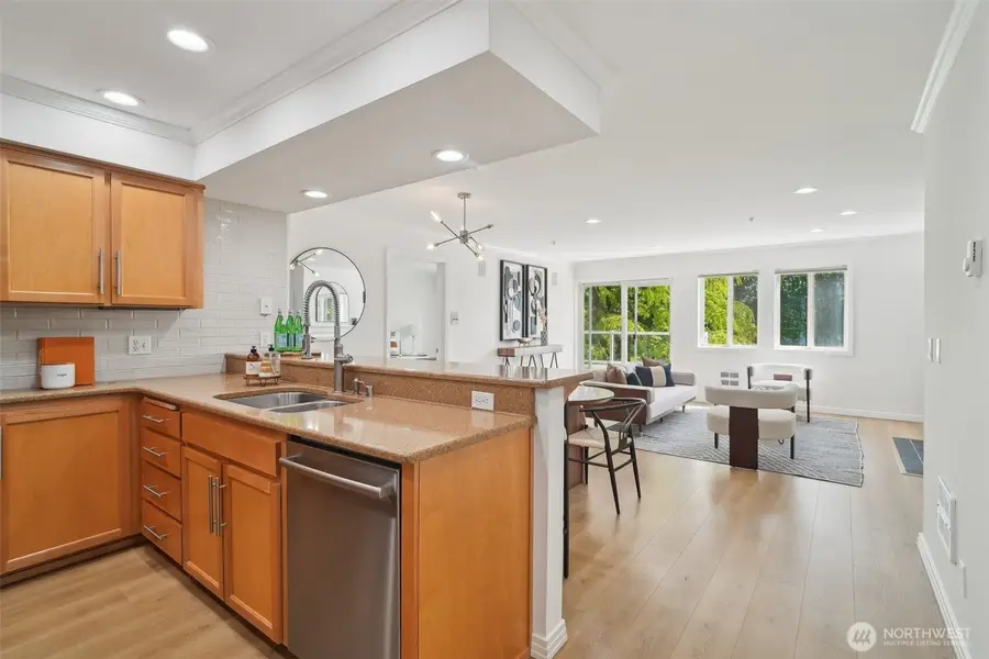 801 2nd Avenue N #204, Seattle, WA 98109 - Image #2