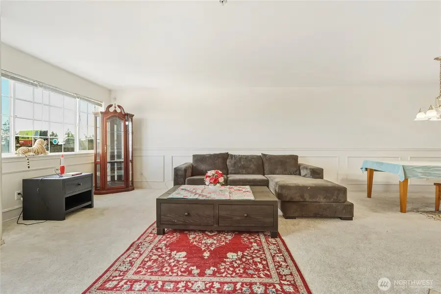 7818 228th Street Sw #106, Edmonds, WA 98026 - Image #2