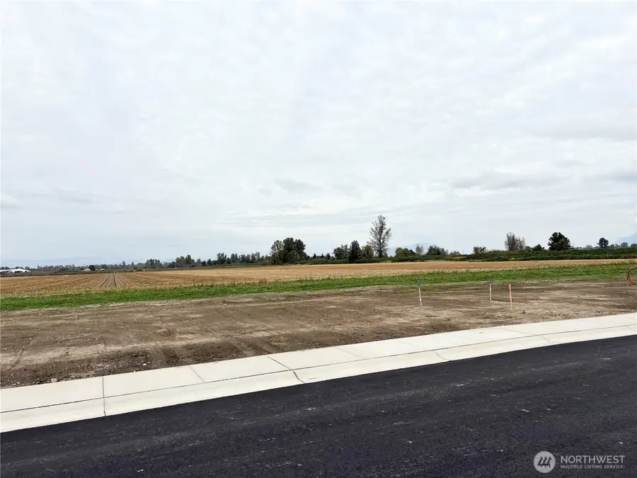 304 W 3rd Street #43, Everson, WA 98247 - Image #2