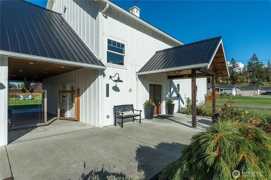 157 Russell Road, Camano Island, WA 98282 - Image #3