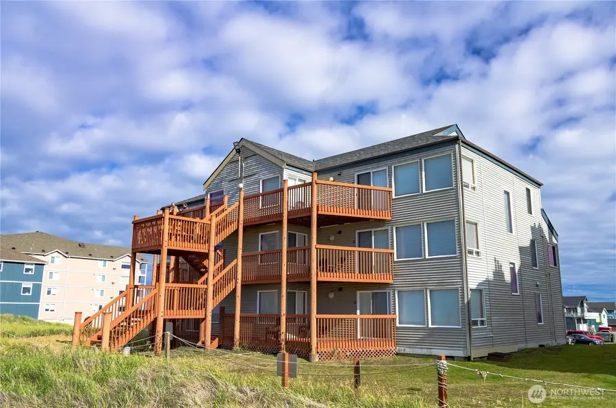 1399 Ocean Shores Boulevard Sw #1S-J, Ocean Shores, WA 98569 - Image #2