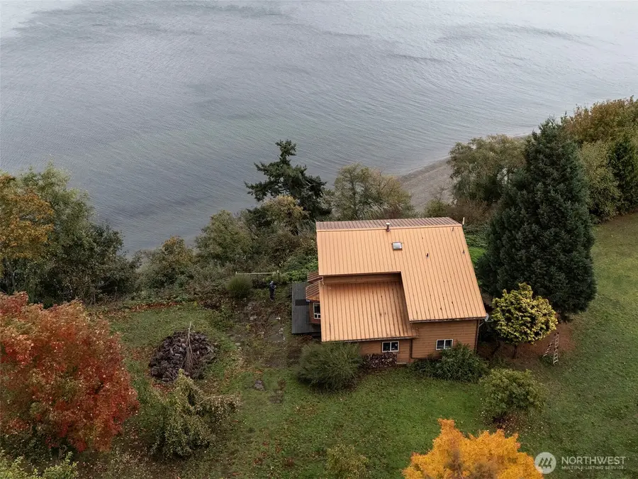 26 E Port Gardner Dr, Everett, WA 98206 - Image #2