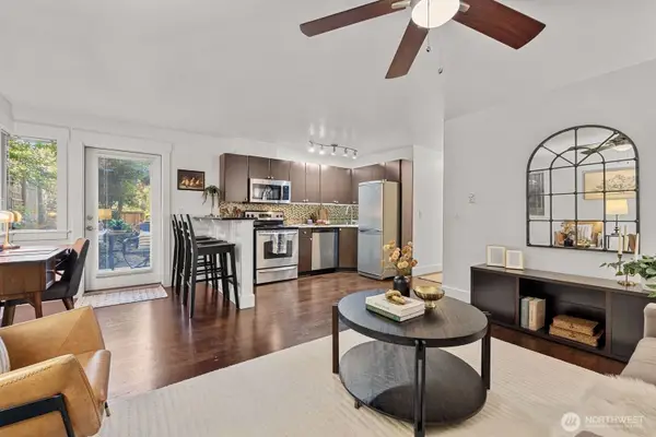 120 NW 39th Street #106, Seattle, WA 98107