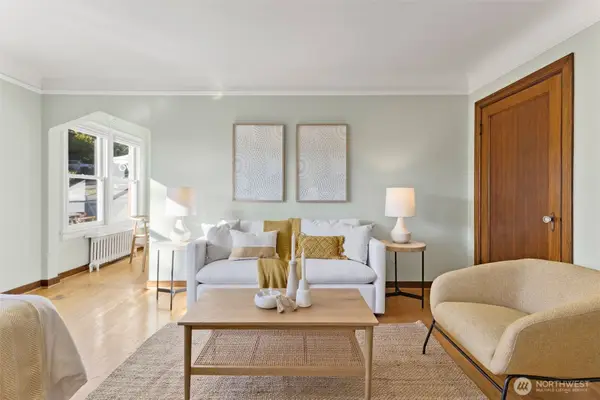 220 W Olympic Place #104, Seattle, WA 98119