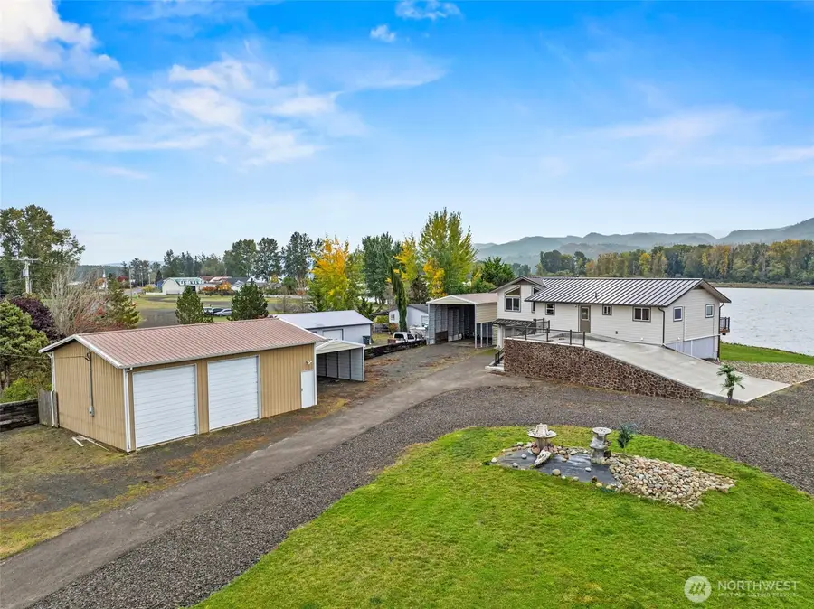 277 W Sunny Sands Road, Cathlamet, WA 98612 - Image #2