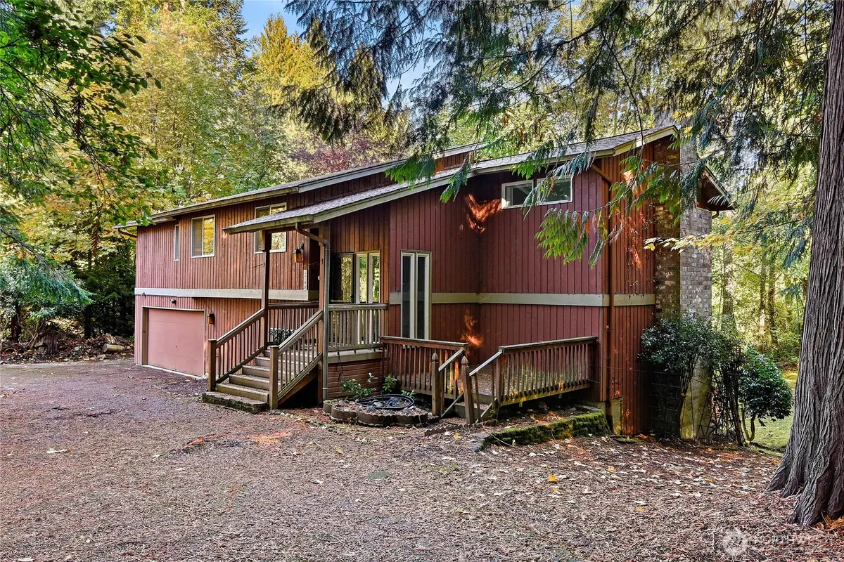 5755 Blakely Avenue Ne, Bainbridge Island, WA 98110 - Image #1