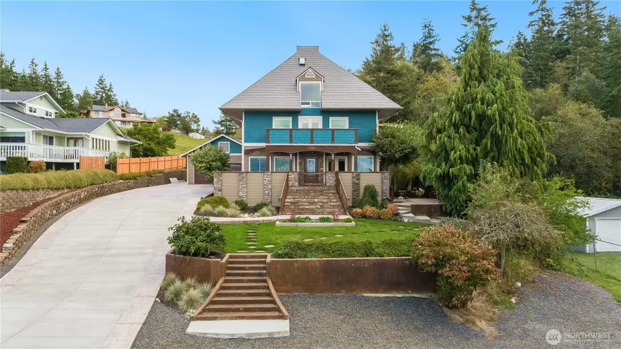 212 Grandview Ave, Camano Island, WA 98282 - Image #2