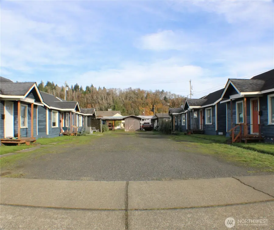 2921 Aberdeen Ave, Hoquiam, WA 98550 - Image #2