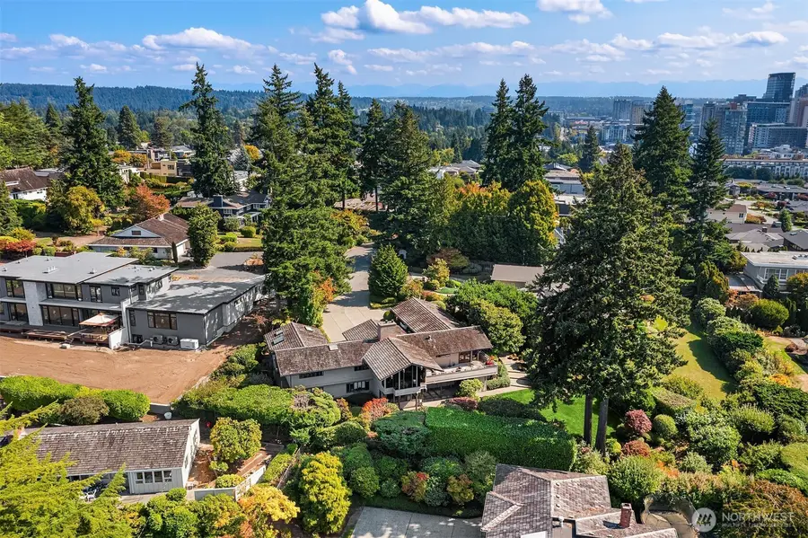 9501 NE 13th Street, Clyde Hill, WA 98004 - Image #3