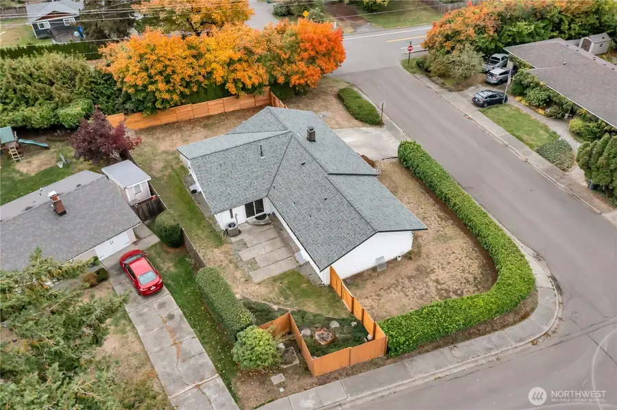 8254 NE 143rd Place, Kirkland, WA 98034 - Image #3