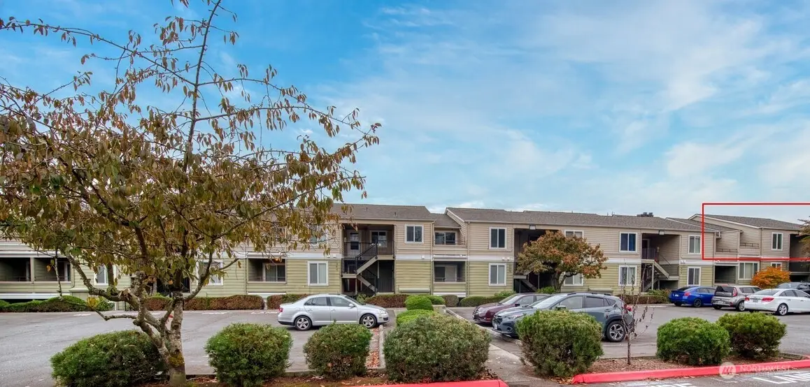 3233 NE 12th Street #301, Renton, WA 98056 - Image #1