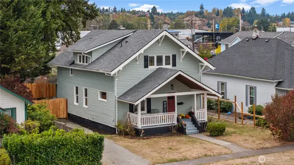 6206 S Warner Street, Tacoma, WA 98409